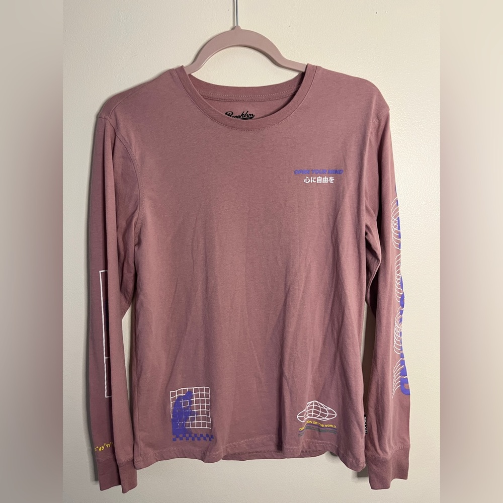 Long Sleeve Graphic Tee Light Maroon